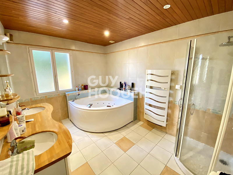 Maison - 122 m² - 5 pièces