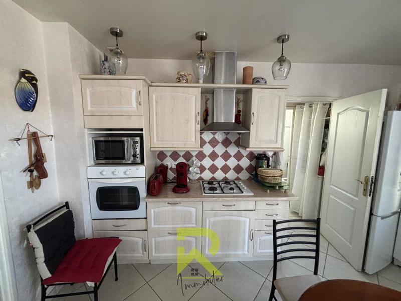 Immeuble - 127 m² - 9 pièces