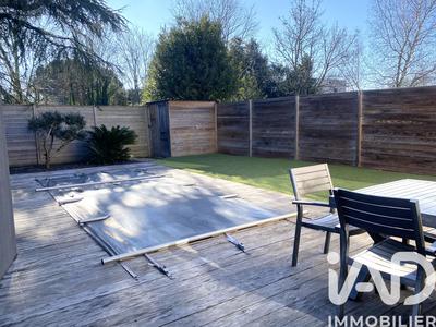 Maison - 93 m² - 4 pièces