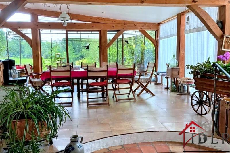 Moulin - 300 m² - 7 pièces