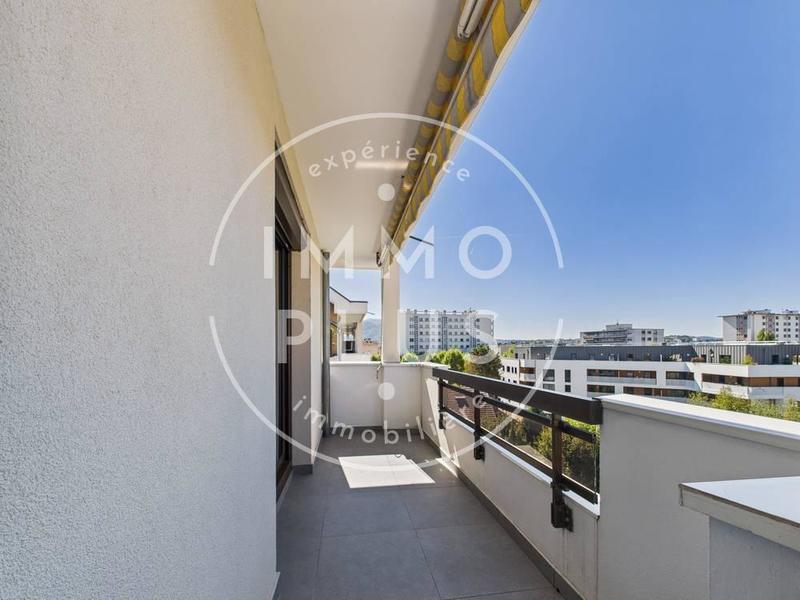 Appartement - 94 m² - 3 pièces