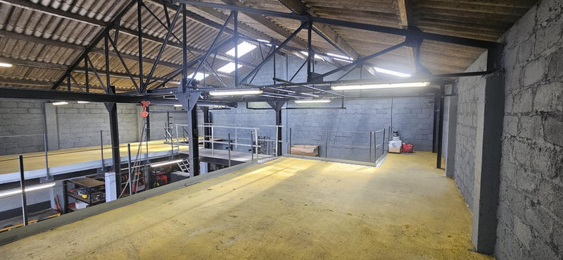 Local commercial - 317 m²