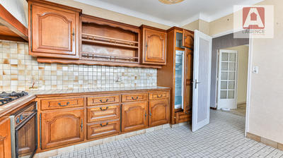 Maison - 97 m² - 6 pièces