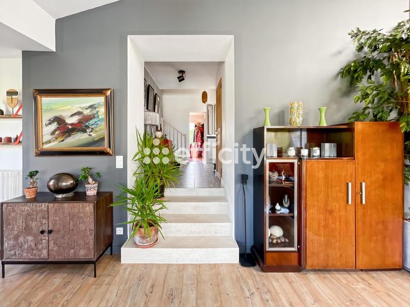 Maison - 192 m² - 7 pièces