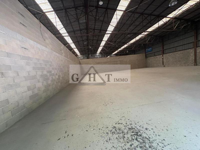 Entrepôt - 5 800 m²