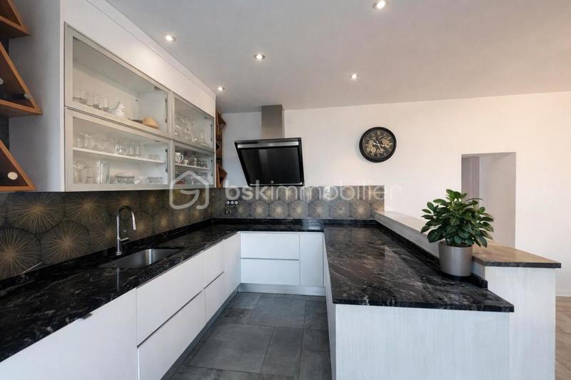 Maison de maîtres - 158 m² - 8 pièces