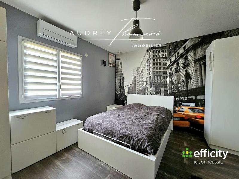 Pavillon - 140 m² - 6 pièces