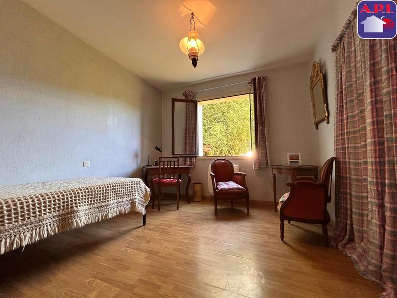 Maison - 96 m² - 6 pièces