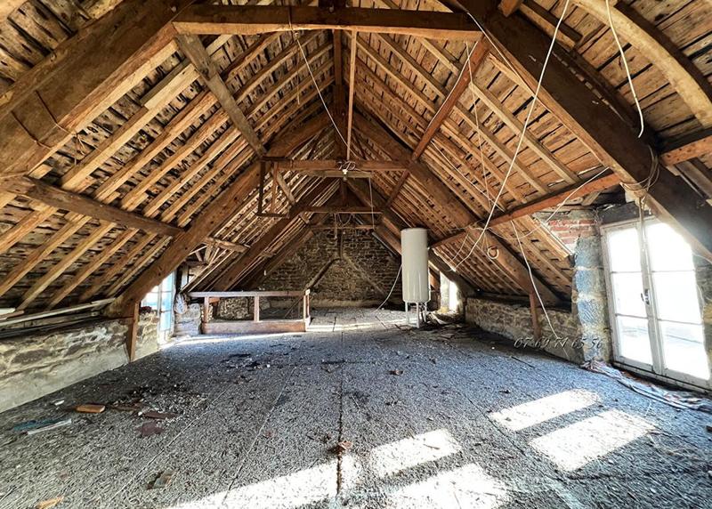 Maison - 96 m² - 4 pièces