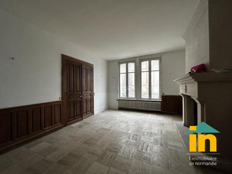 Maison de ville - 221 m² - 8 pièces