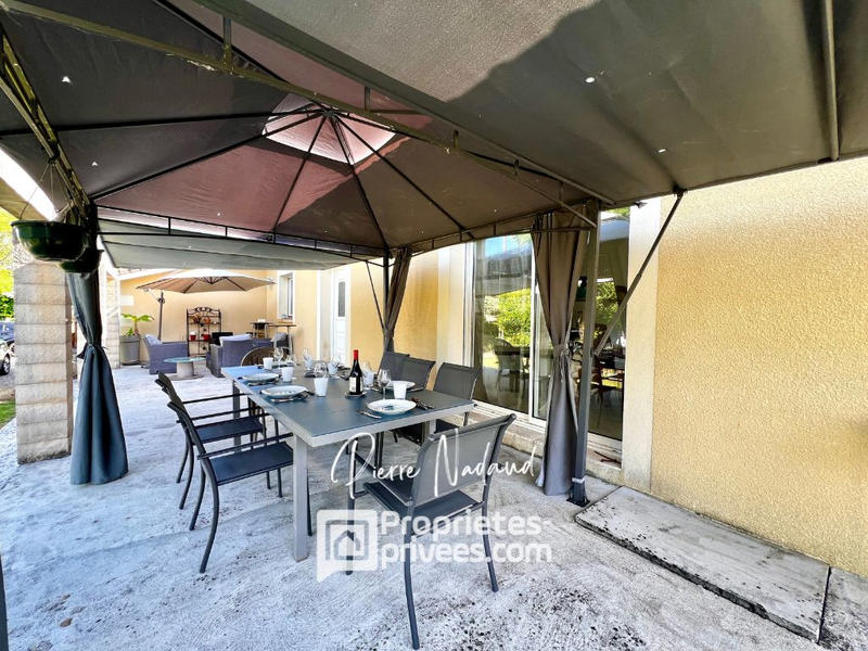 Maison - 140 m² - 5 pièces