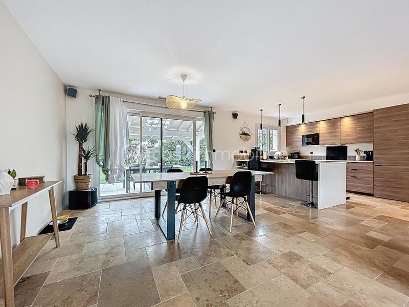 Maison - 110 m² - 4 pièces