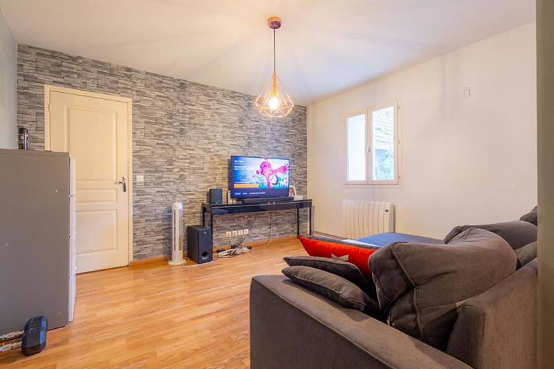 Maison - 99 m² - 5 pièces