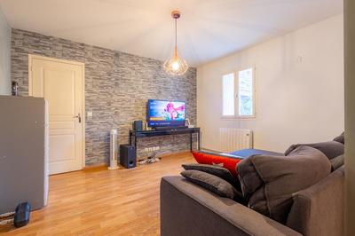 Maison - 99 m² - 5 pièces