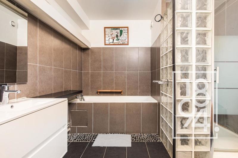 Appartement - 100 m² - 4 pièces