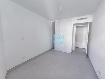 Appartement - 77 m² - 3 pièces
