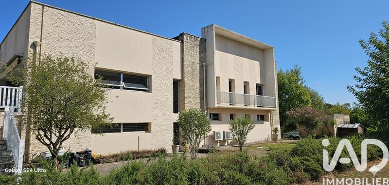 Maison de maîtres - 302 m² - 8 pièces