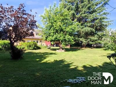 Maison - 190 m² - 8 pièces