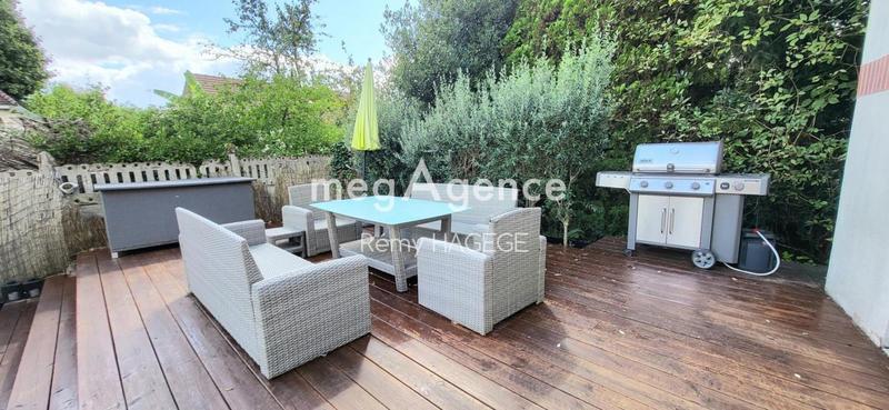 Maison - 200 m² - 7 pièces