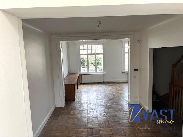 Maison ancienne - 193 m² - 8 pièces