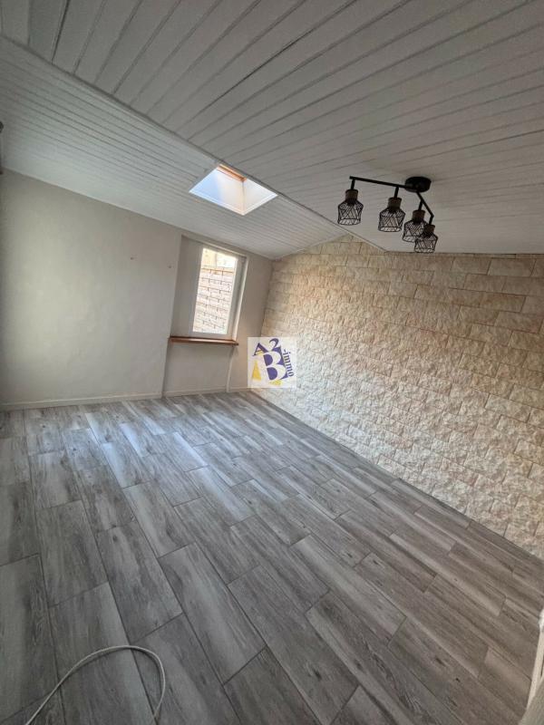 Maison - 86 m² - 5 pièces