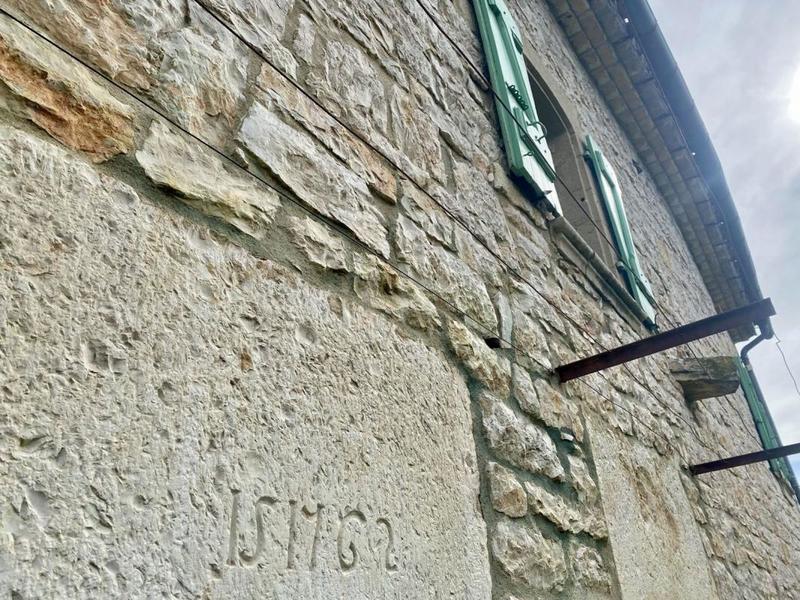 Maison en pierre - 162 m² - 7 pièces