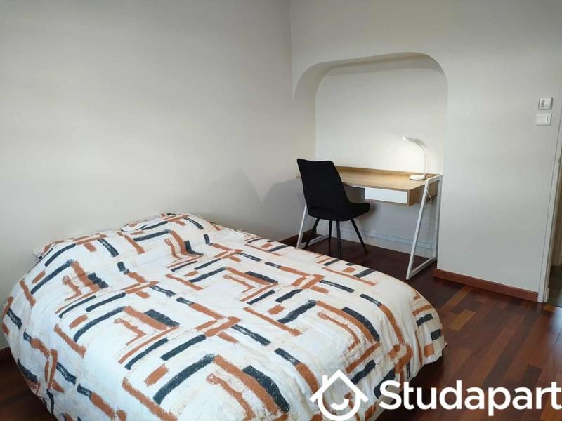 Chambre - 12 m² - 1 pièce