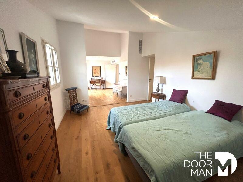 Appartement - 193 m² - 4 pièces