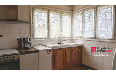 Maison - 80 m² - 4 pièces