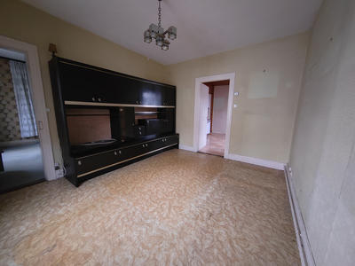 Maison - 167 m² - 8 pièces