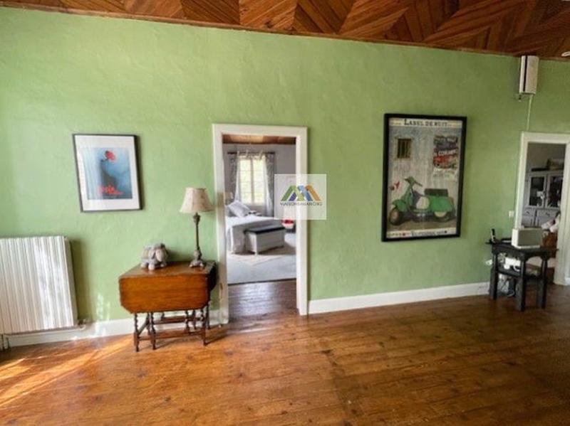 Maison - 283 m² - 8 pièces