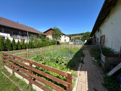 Maison - 242 m² - 8 pièces