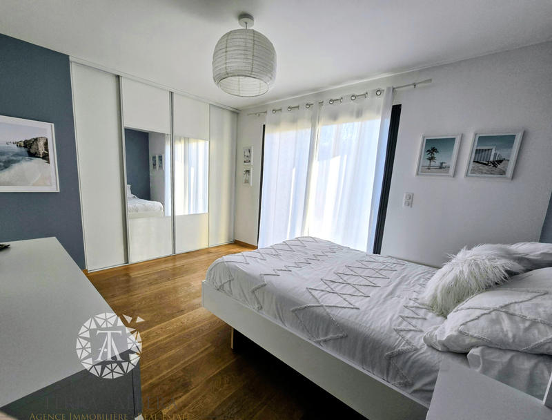 Villa - 209 m² - 7 pièces