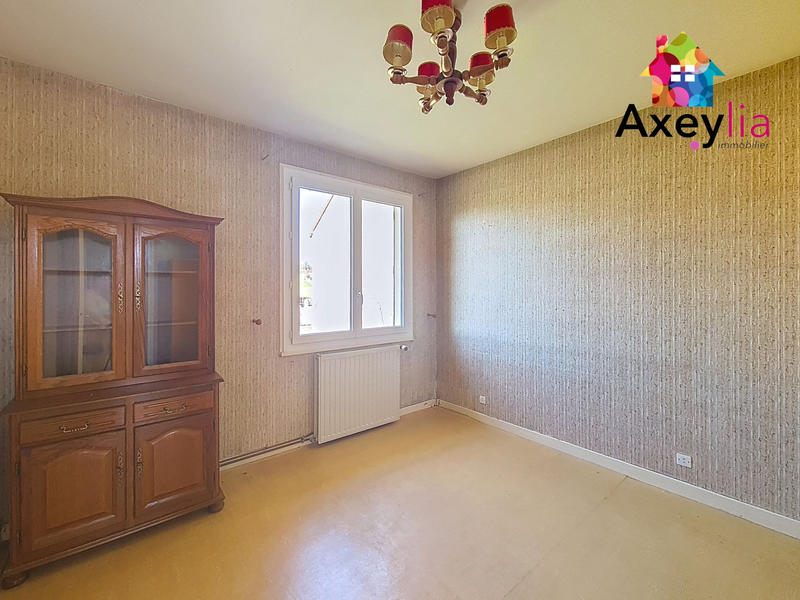 Maison - 99 m² - 5 pièces