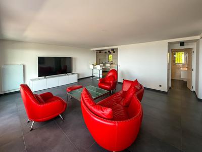 Appartement - 84 m² - 3 pièces