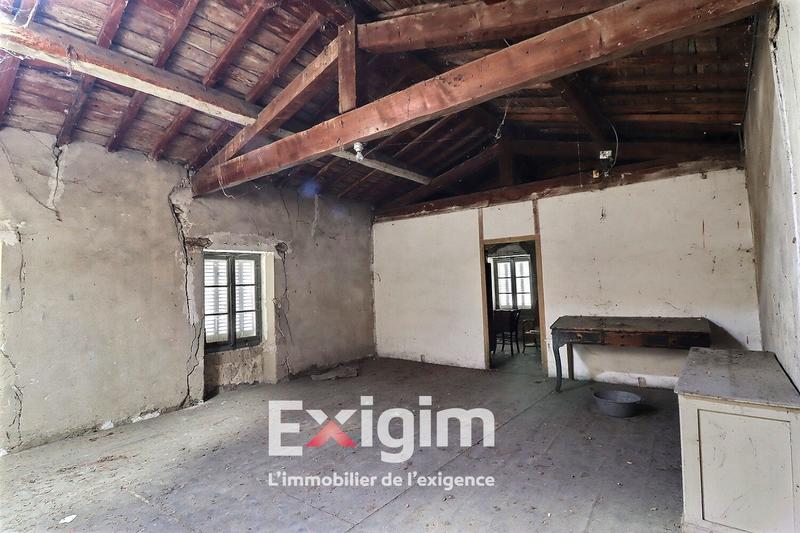 Maison - 330 m² - 9 pièces