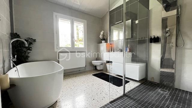 Maison - 102 m² - 3 pièces