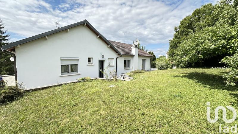 Maison - 228 m² - 9 pièces