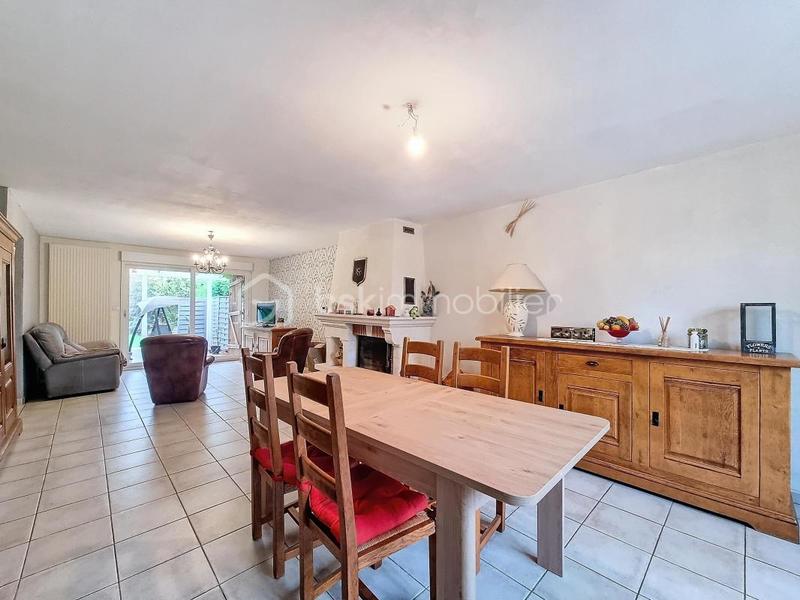 Maison - 163 m² - 7 pièces