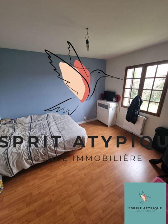 Maison traditionnelle - 111 m² - 5 pièces