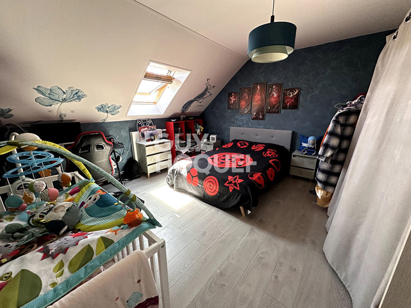 Maison - 146 m² - 9 pièces