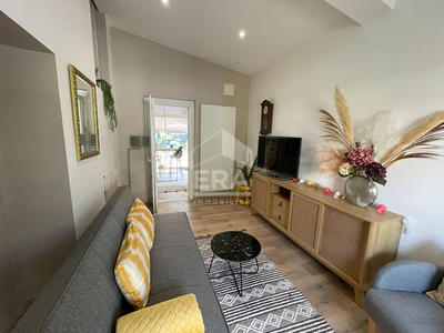 Maison - 224 m² - 7 pièces