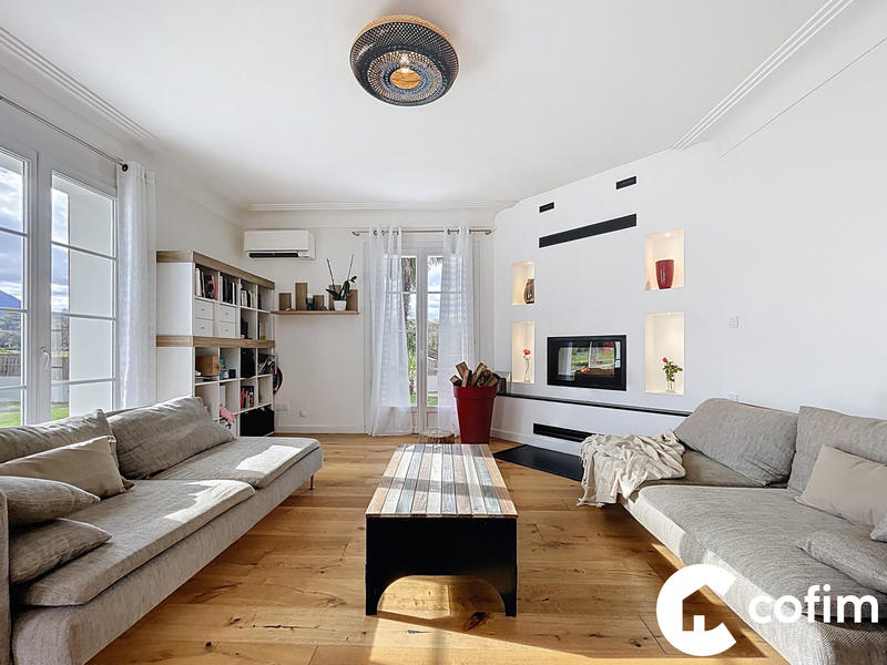 Maison - 163 m² - 5 pièces