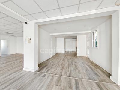 Local commercial - 264 m² - 9 pièces