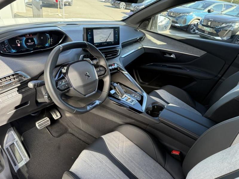 Peugeot 3008 II 1.6 Hybrid 225 E-Eat8 Allure Pack