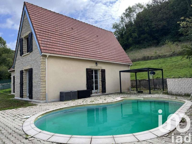 Maison - 198 m² - 8 pièces