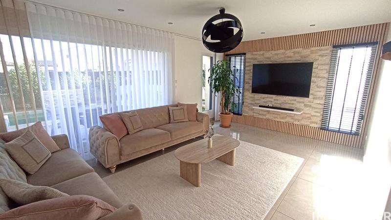 Maison - 135 m² - 5 pièces