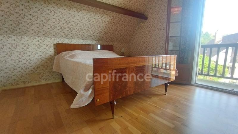 Maison - 99 m² - 5 pièces