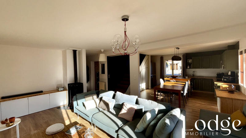 Maison - 160 m² - 7 pièces