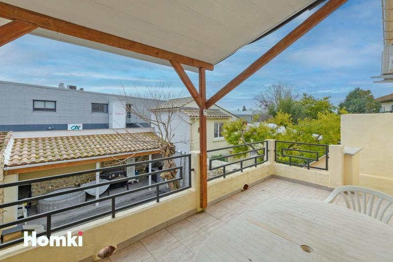 Appartement - 96 m² - 2 pièces